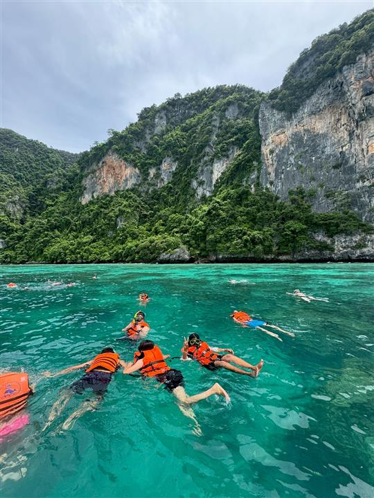 Gallery image for Phi Phi + Maya + Bamboo Island By Speed boat (Premium service)